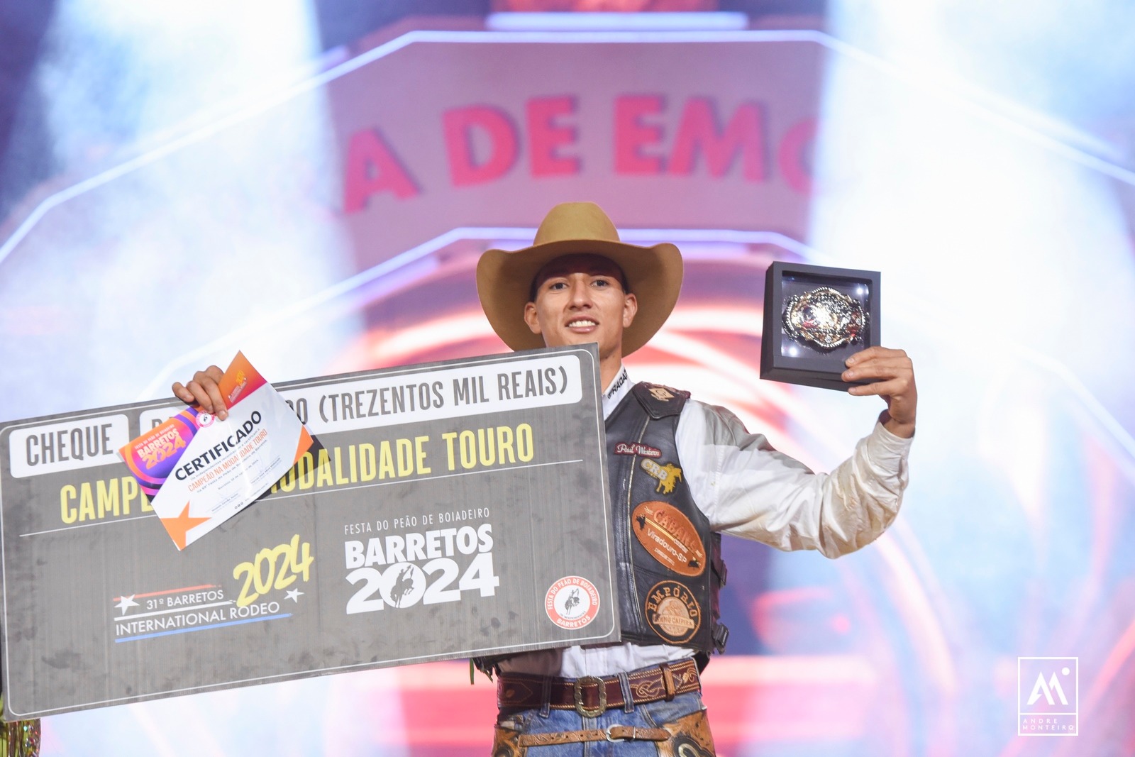 Imagem JPG, Everton Natan de Viradouro é o campeão do 31º Barretos International Rodeo